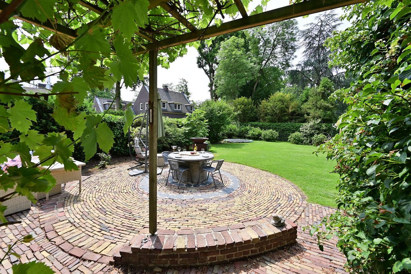 Foto 35 van Nieuw-Loosdrechtsedijk 10