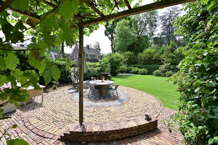 Photo 35 of Nieuw-Loosdrechtsedijk 10