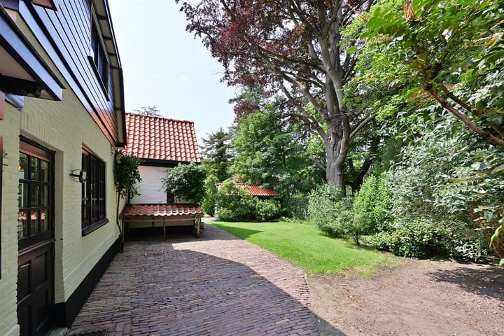 Photo 39 of Nieuw-Loosdrechtsedijk 10