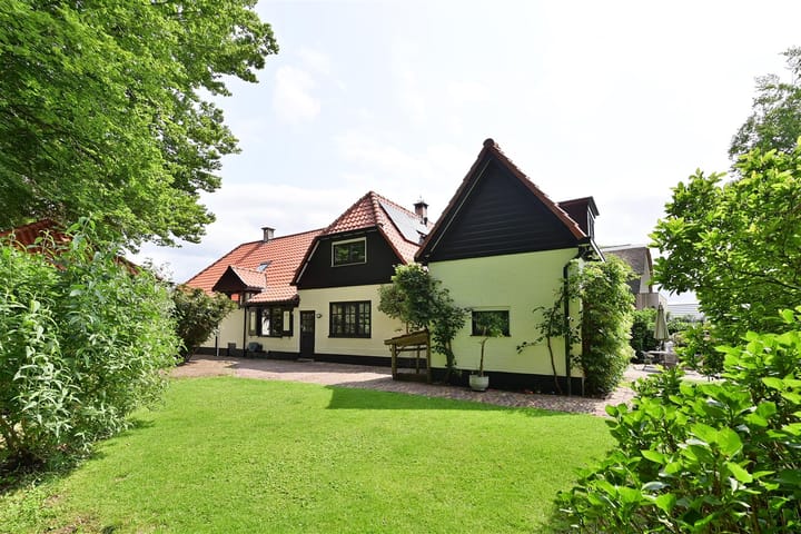 Photo 41 of Nieuw-Loosdrechtsedijk 10