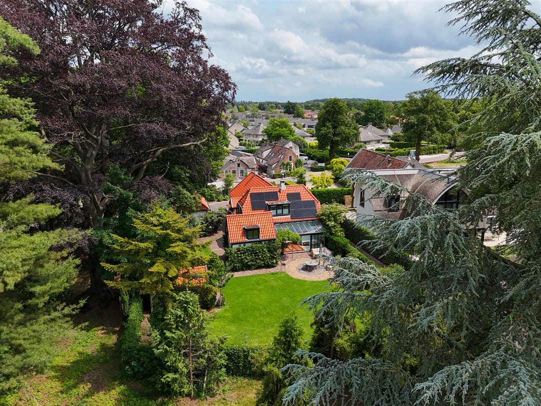 Foto 43 van Nieuw-Loosdrechtsedijk 10