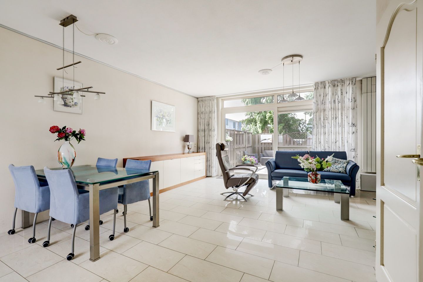 Photo 4 of Hugo van Voorneweg 72