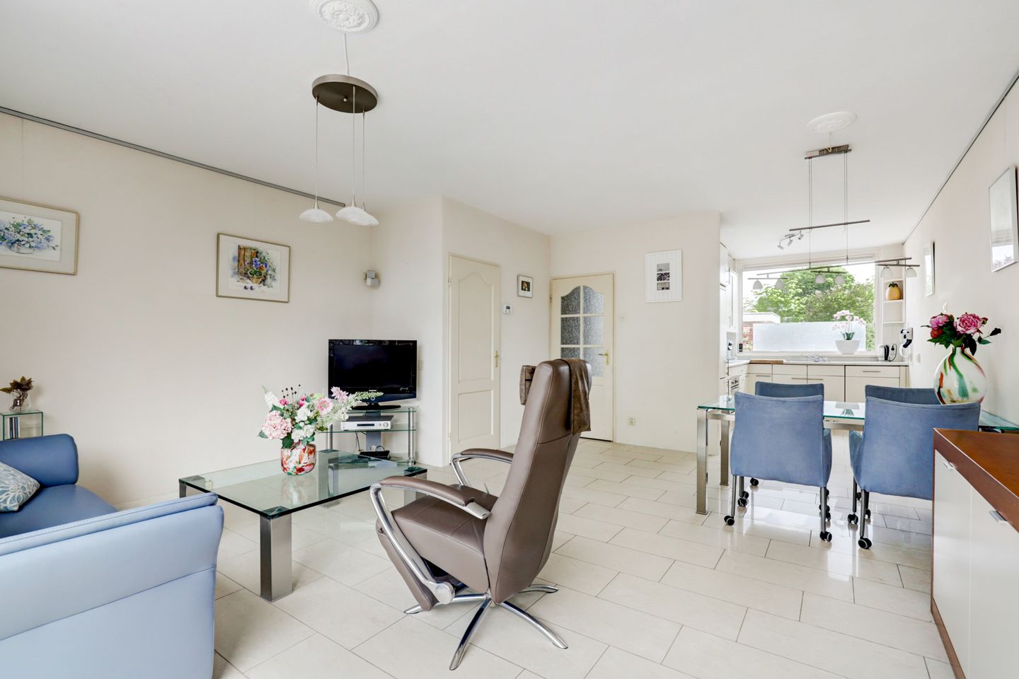 Photo 5 of Hugo van Voorneweg 72