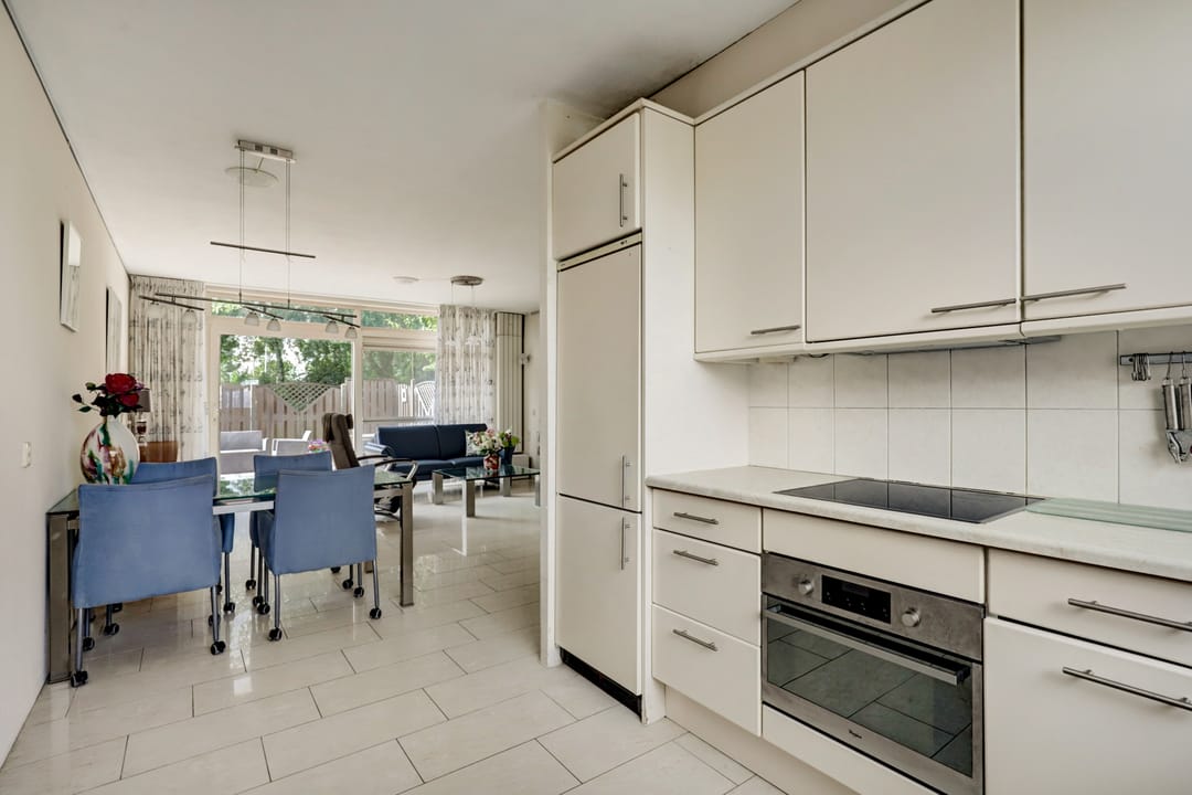 Photo 8 of Hugo van Voorneweg 72