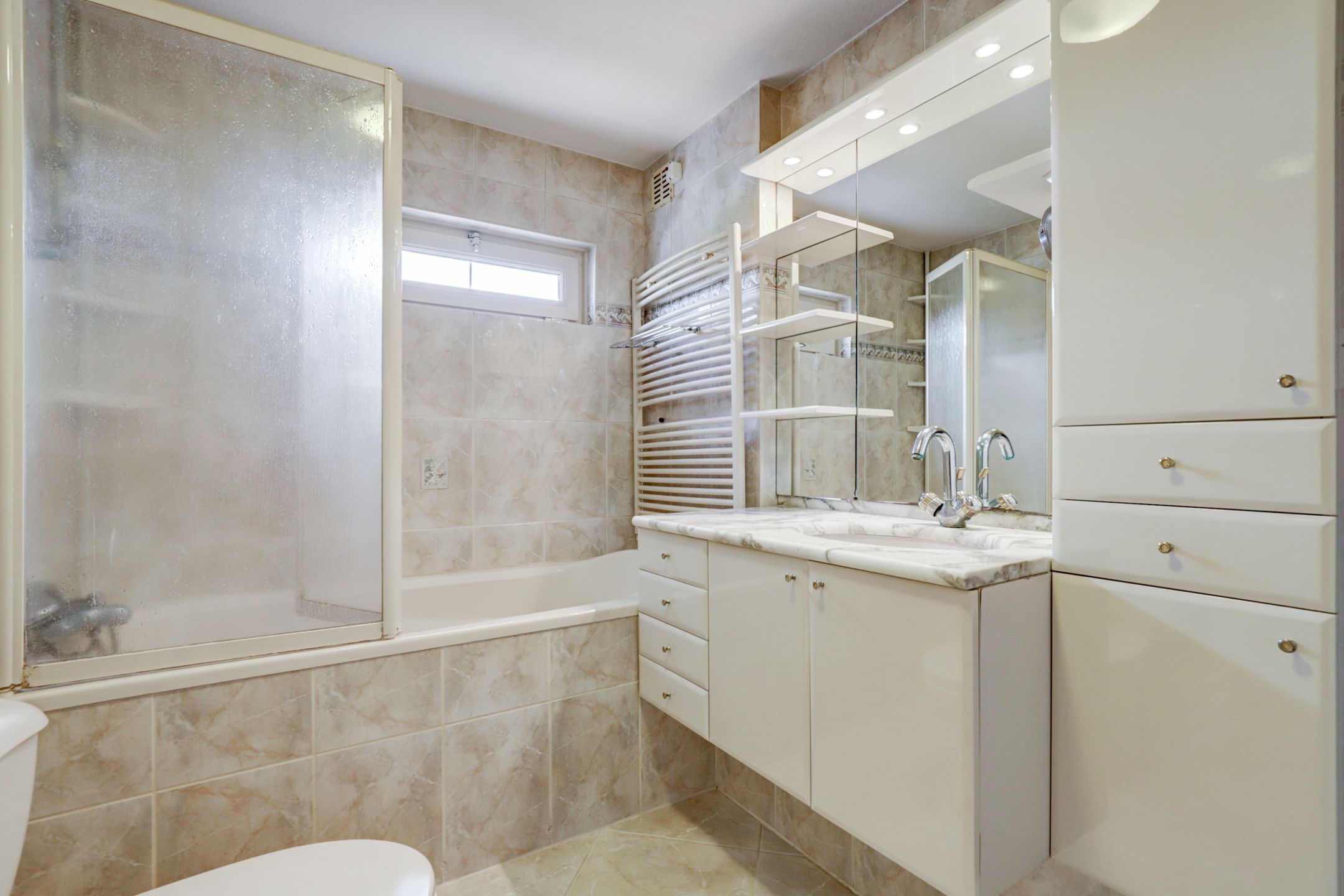 Photo 15 of Hugo van Voorneweg 72