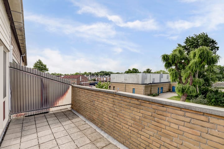 Foto 18 van Hugo van Voorneweg 72