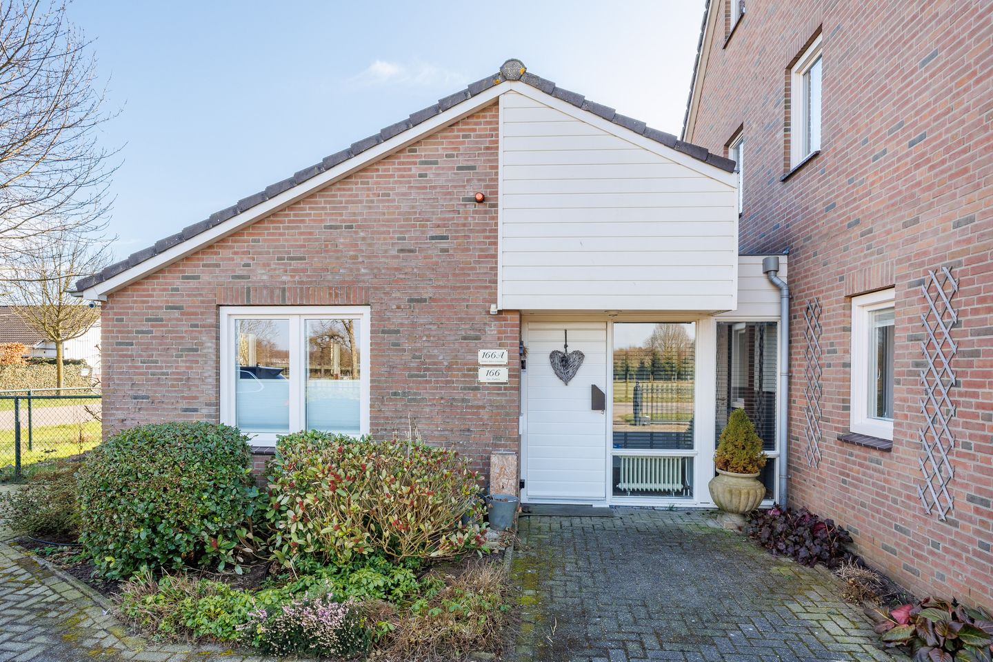 Bekijk foto 4 van Zesweg 166-A