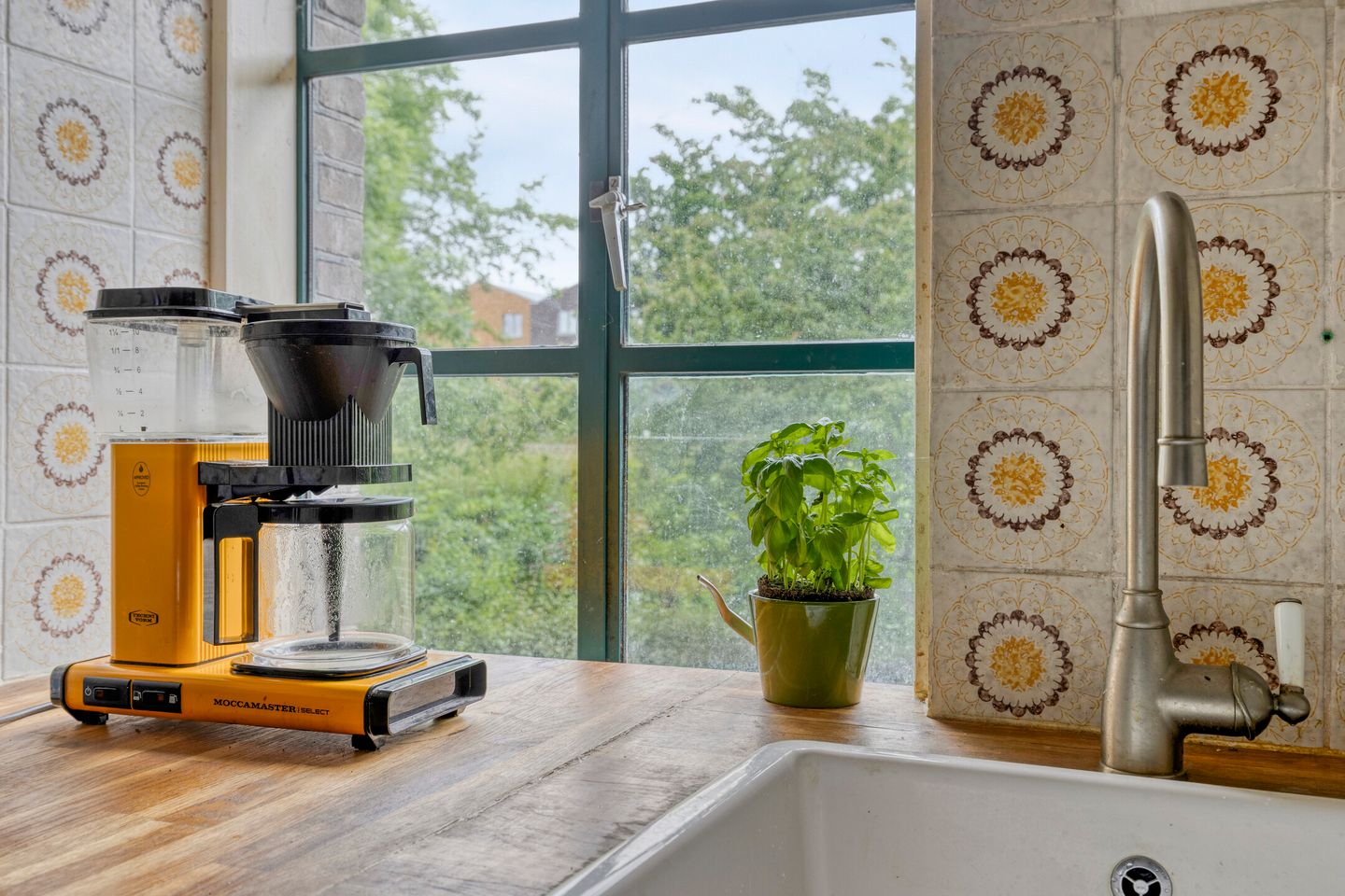 Photo 10 of Stadhouderslaan 5-A