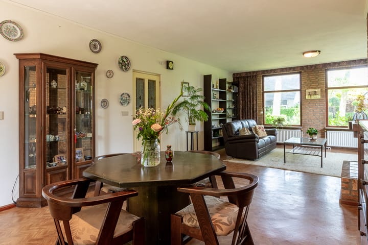 Foto 8 van Laarstraat 37