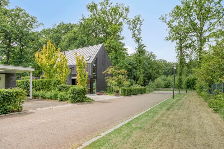 Foto 79 van Sweder van Kervenheimlaan 2