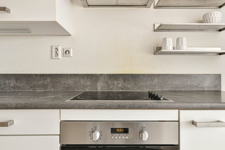 Photo 11 of Welnastraat 531