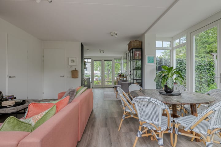 Foto 4 van Spoorstraat 9