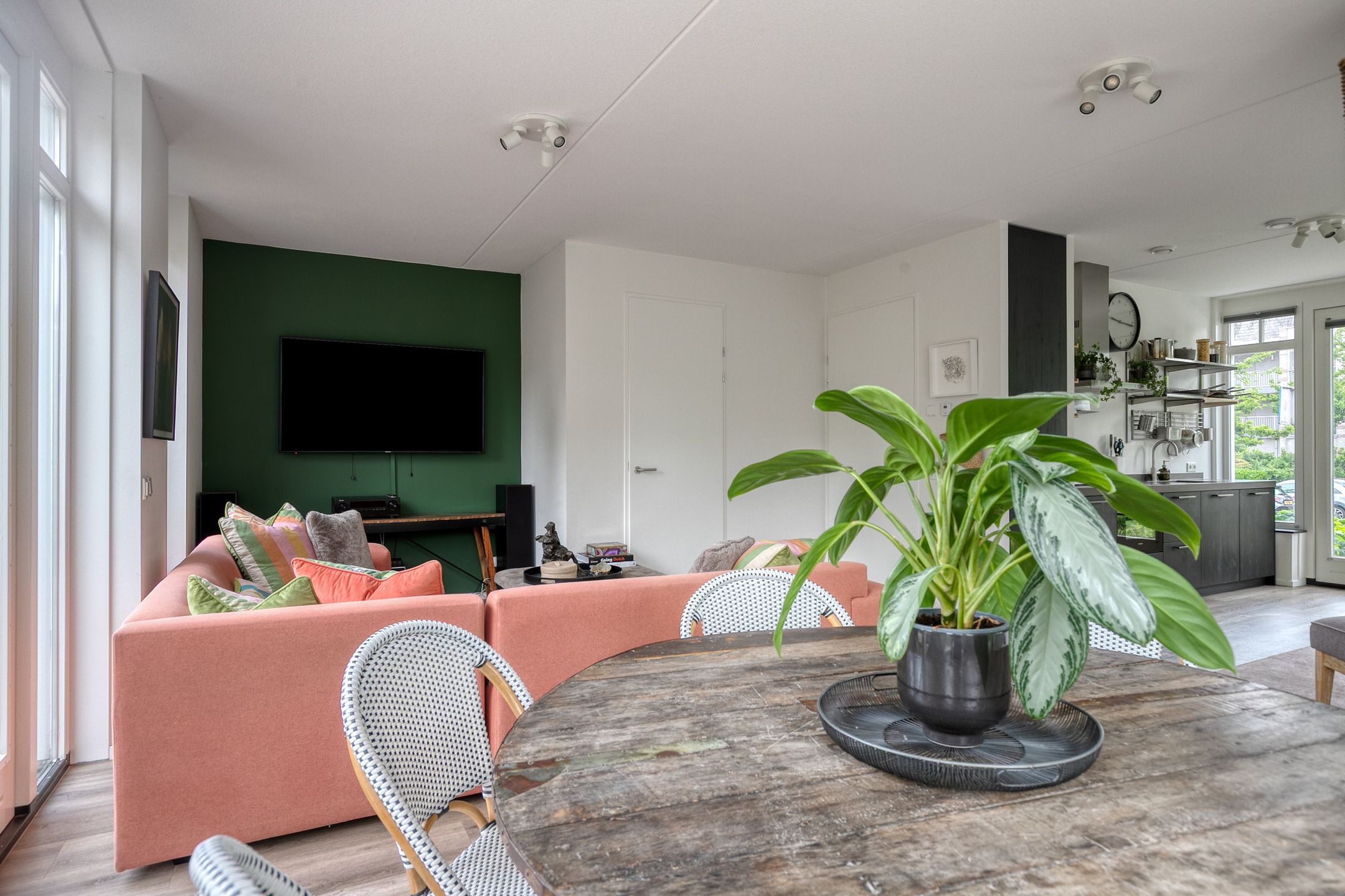 Foto 6 van Spoorstraat 9