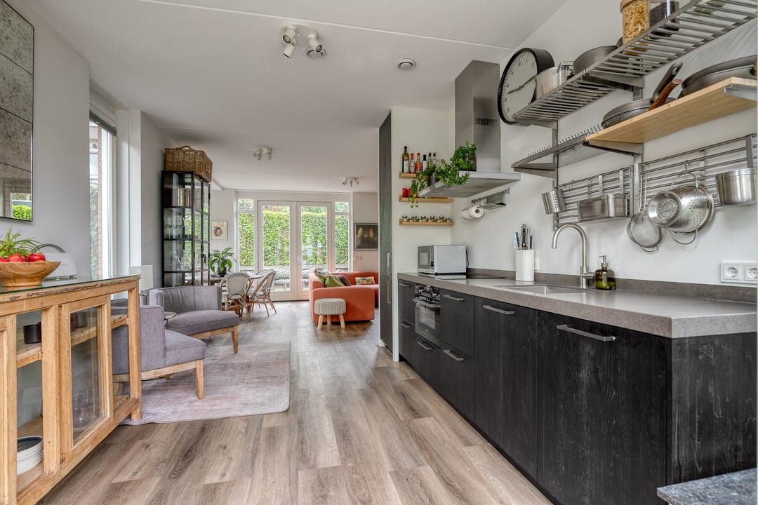 Foto 8 van Spoorstraat 9