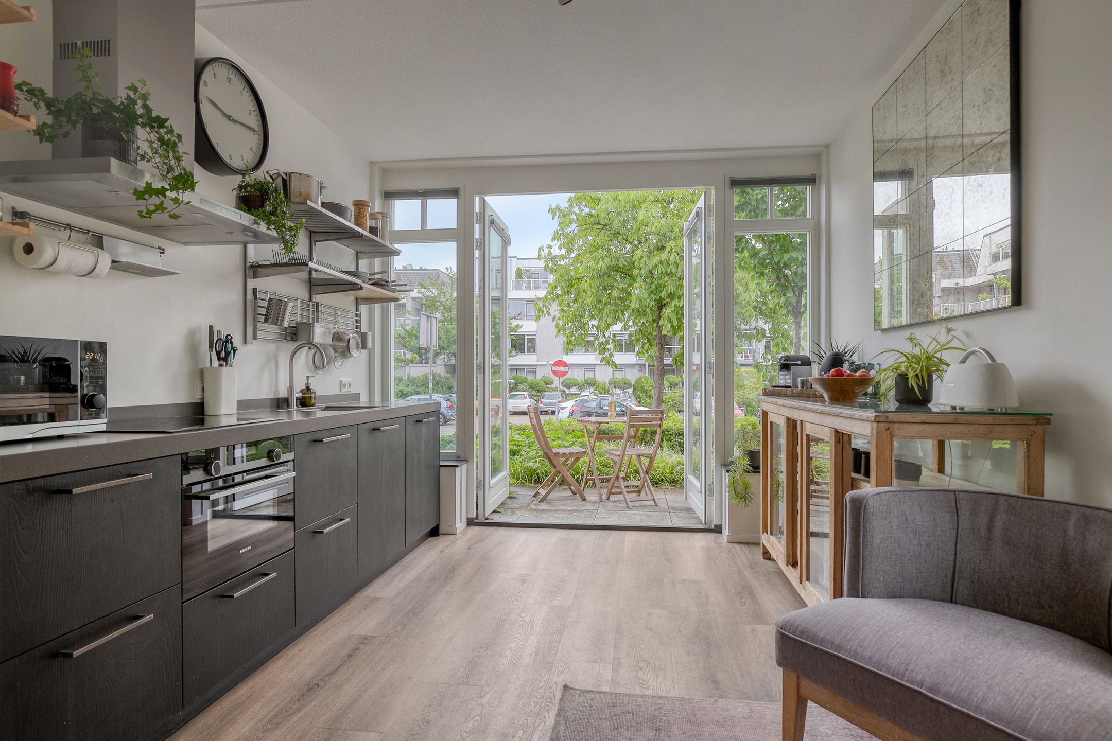 Foto 9 van Spoorstraat 9