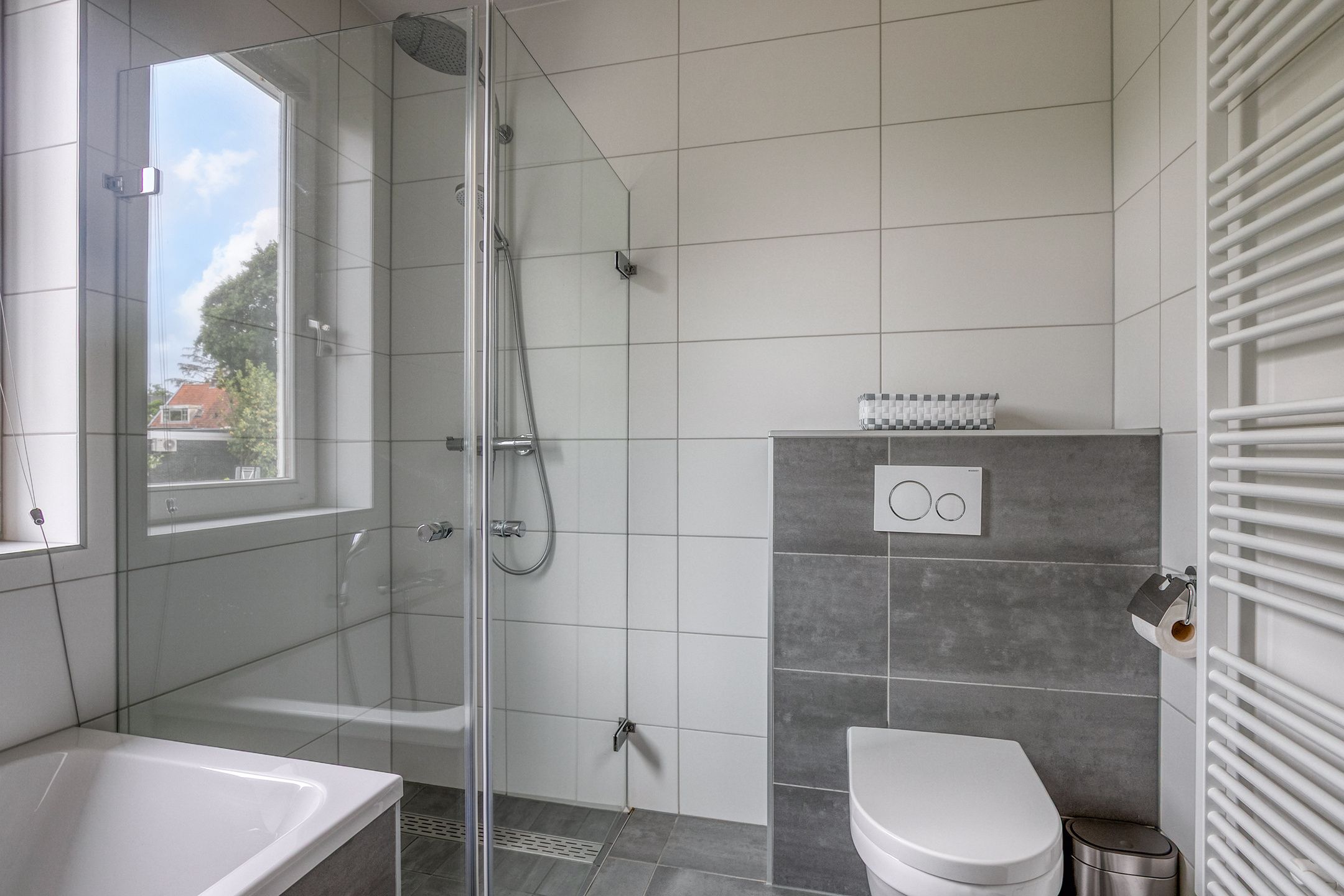 Foto 24 van Spoorstraat 9