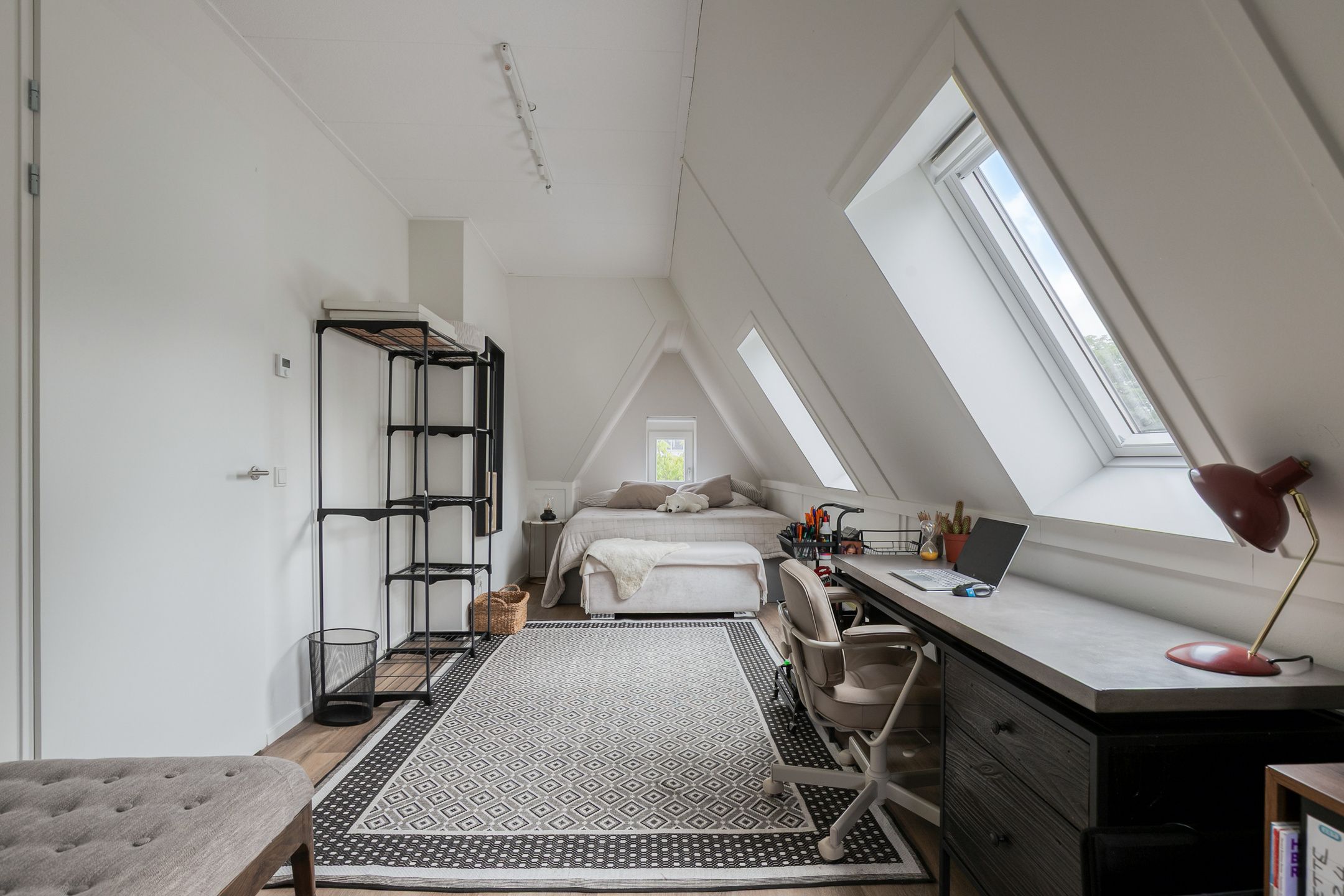 Foto 30 van Spoorstraat 9