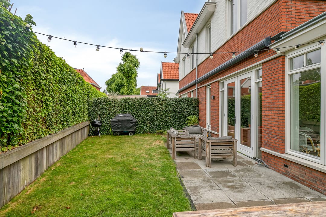 Foto 32 van Spoorstraat 9