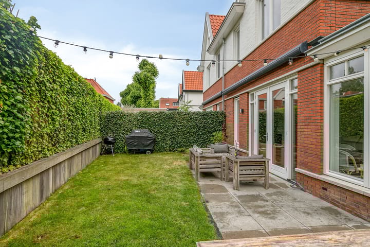 Foto 32 van Spoorstraat 9