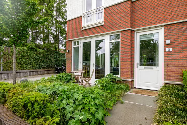 Foto 37 van Spoorstraat 9