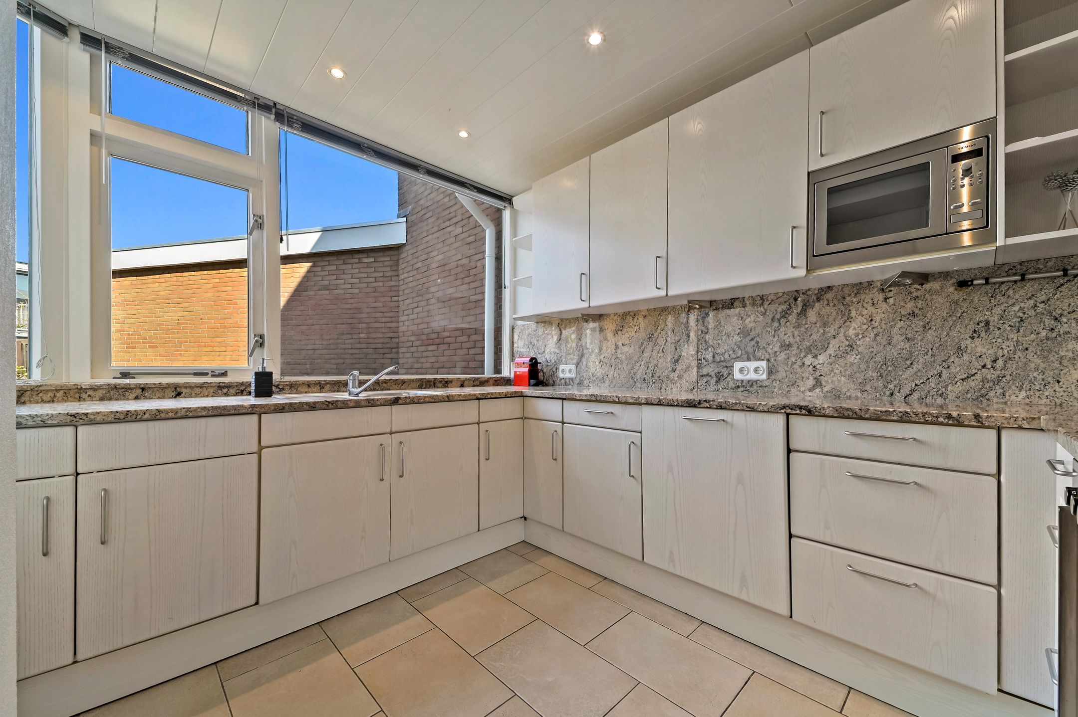 Foto 15 van Duyvenvoordestraat 145