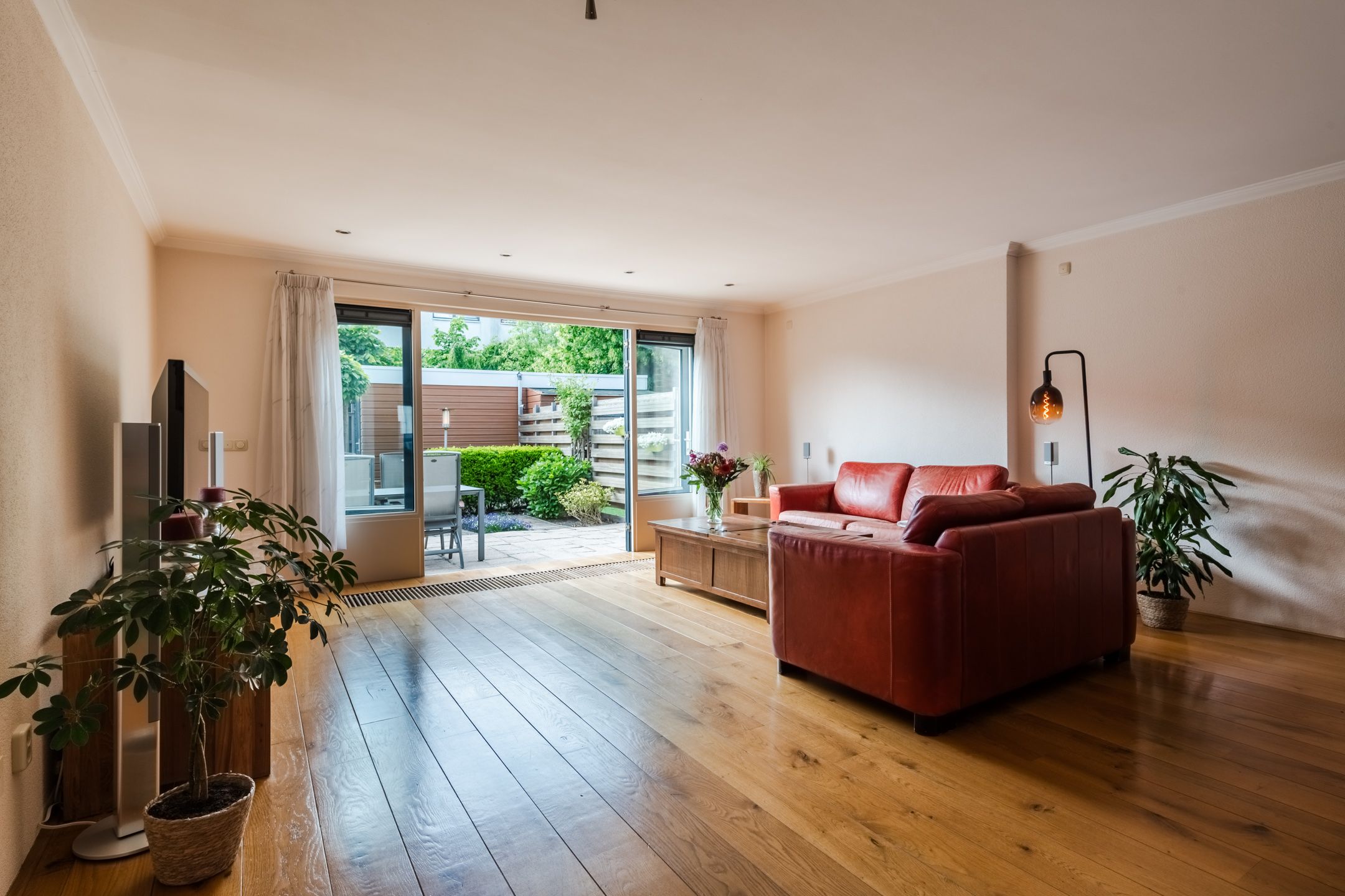 Foto 9 van Avondrood 16