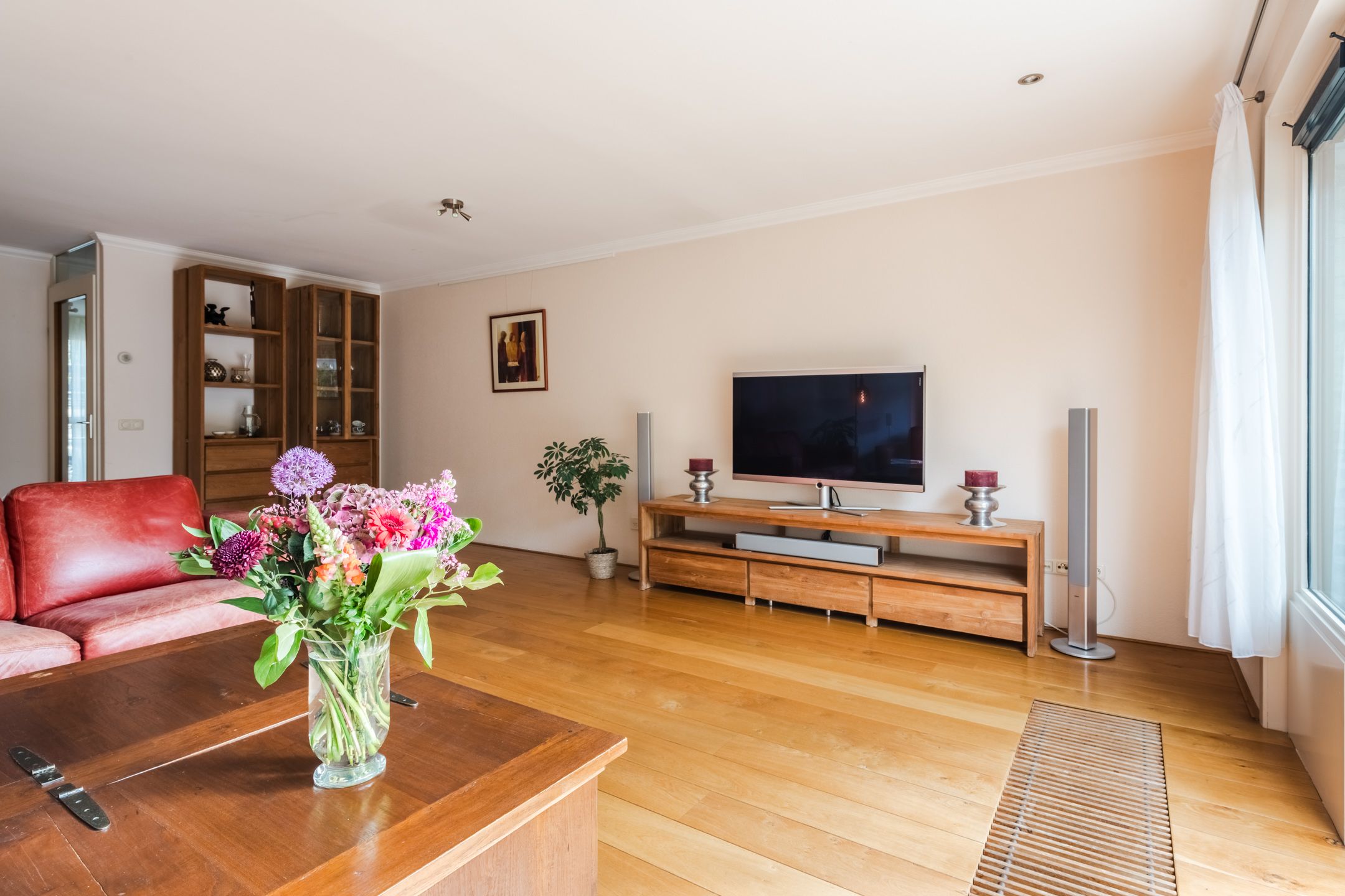 Foto 12 van Avondrood 16