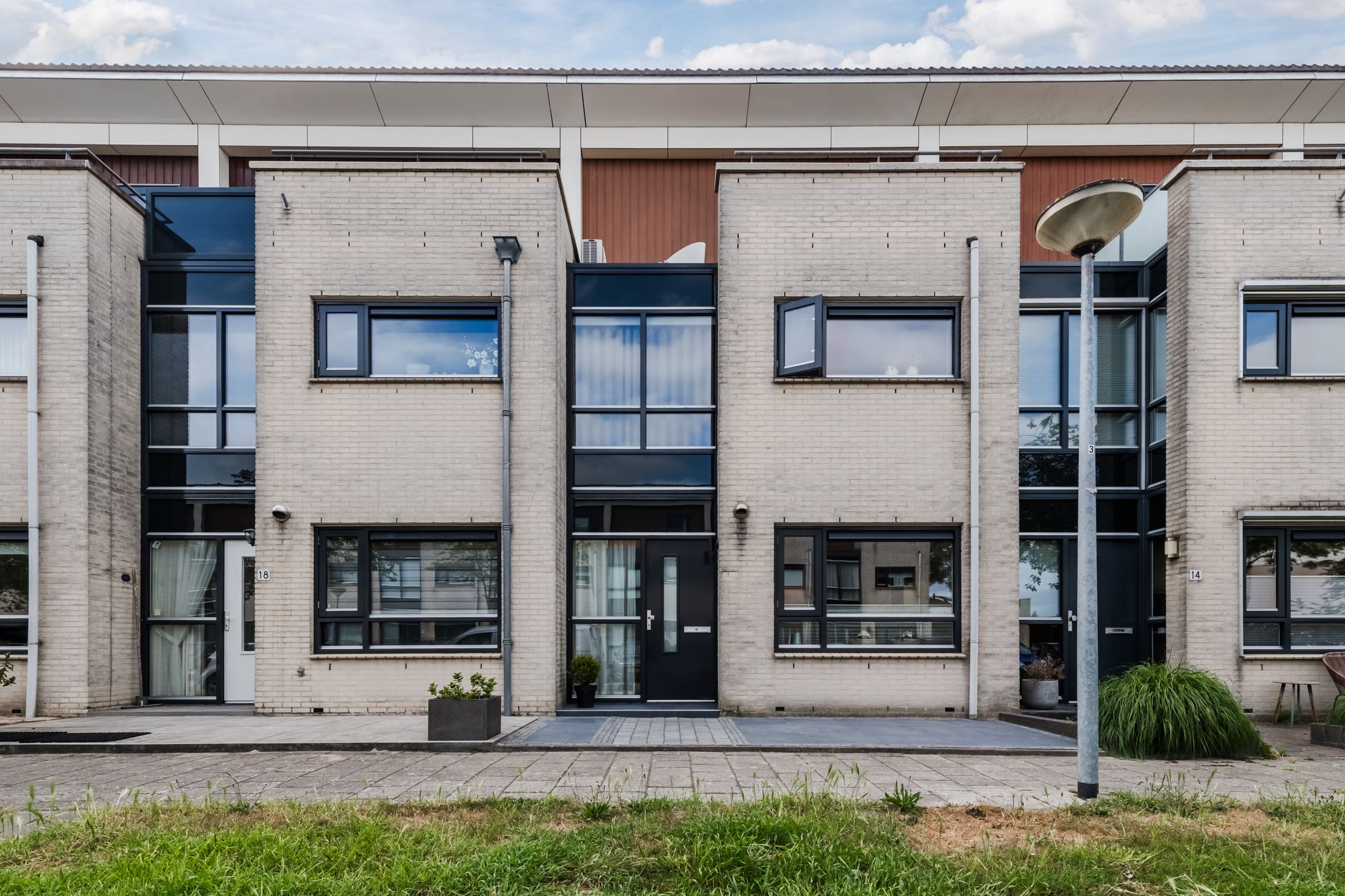 Foto 39 van Avondrood 16