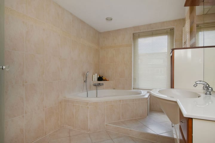 Foto 24 van Peursumstraat 13