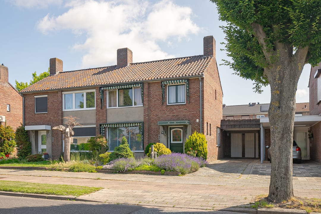 Photo 1 of Heerstraat Zuid 43