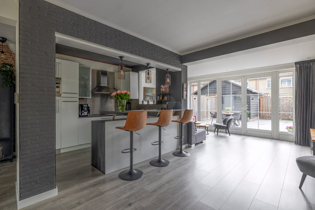 Photo 16 of Reinier de Graafstraat 5