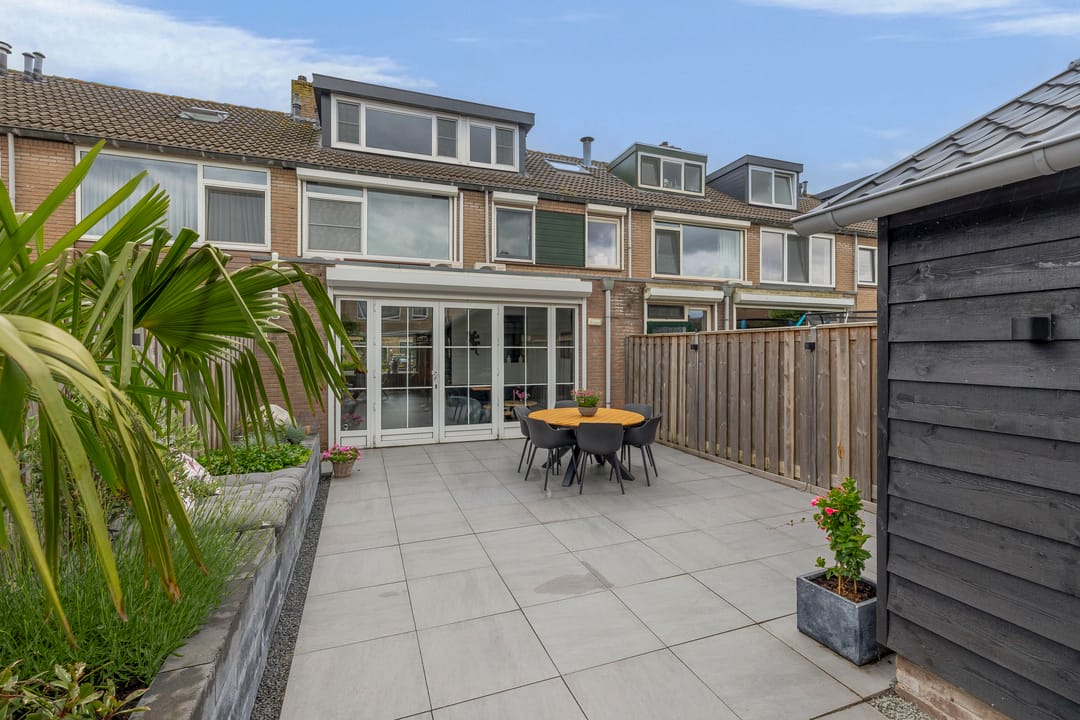 Photo 2 of Reinier de Graafstraat 5