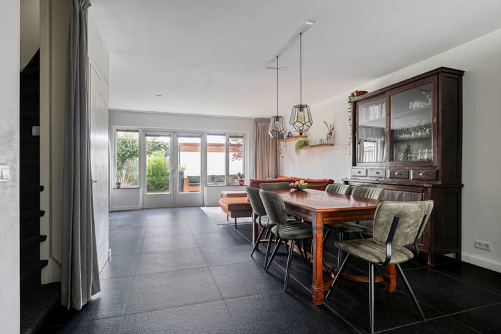 Photo 8 of Vijverlaan 39