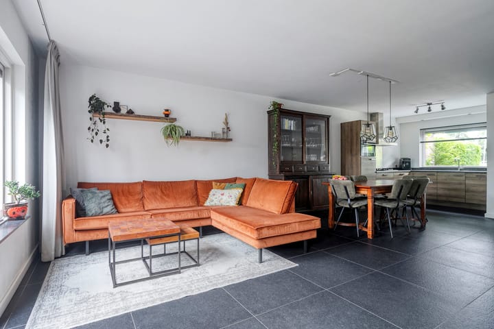 Photo 12 of Vijverlaan 39