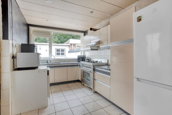 Photo 10 of Lindehoutstraat 17