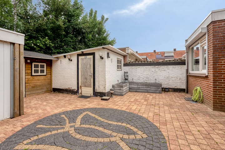 Photo 16 of Lindehoutstraat 17