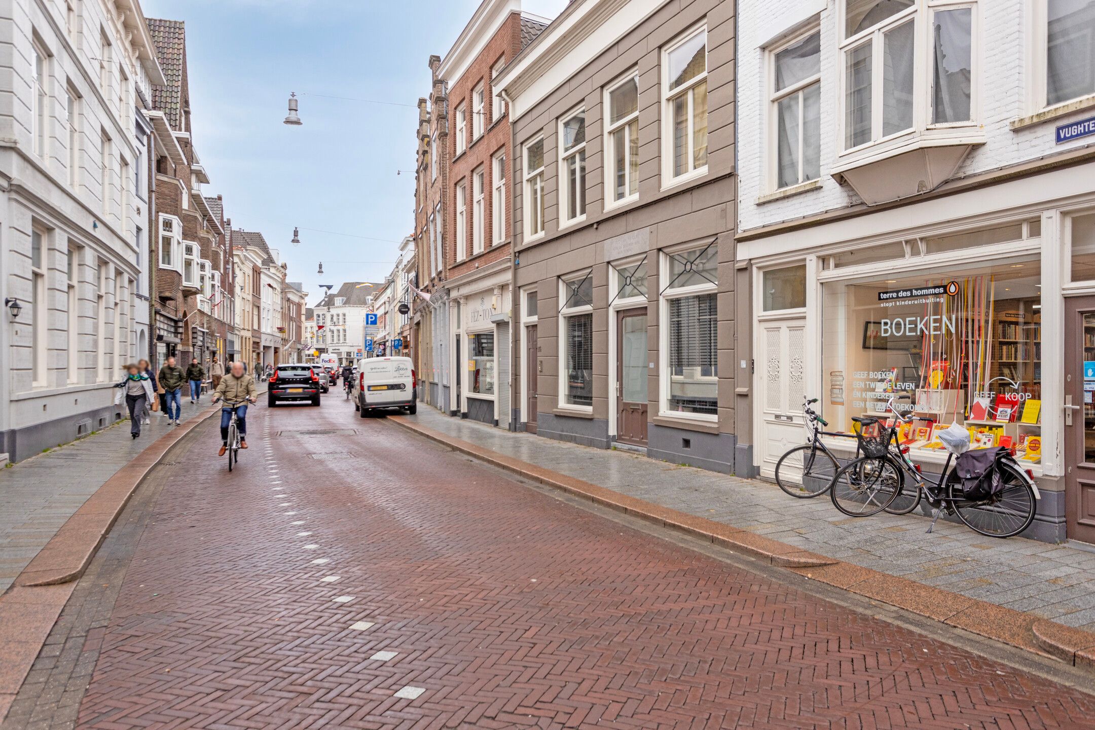 Photo 18 of Berewoutstraat 1-A