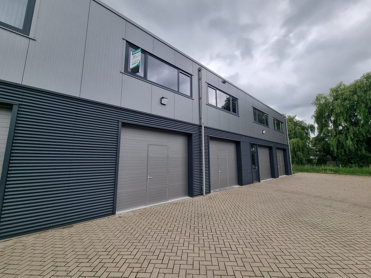 View photo 1 of Industrieweg 13-04