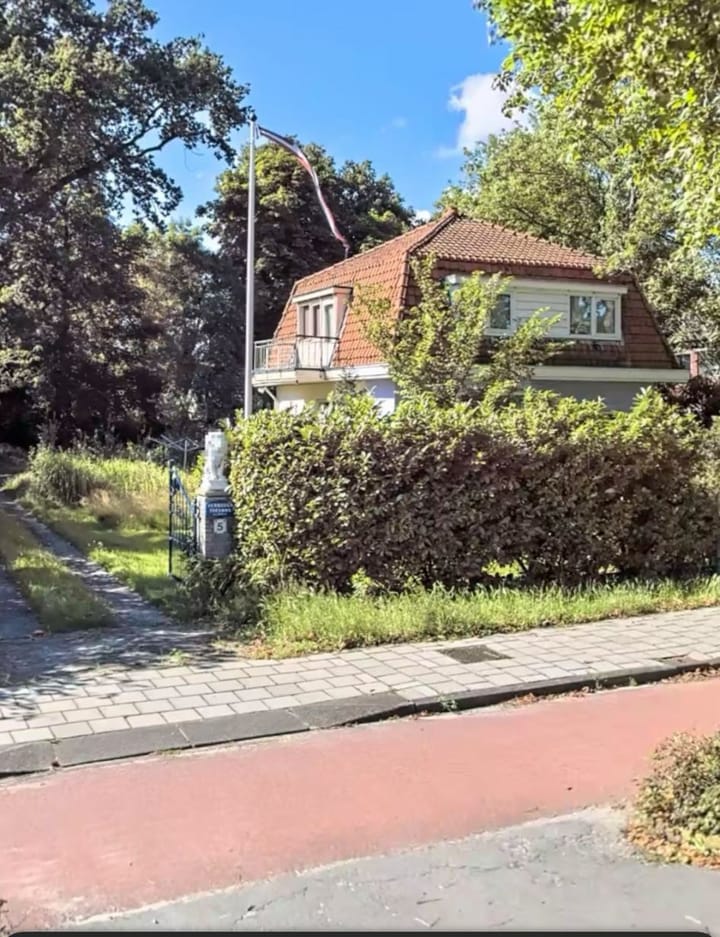 Foto 2 van Kennemerstraatweg 5