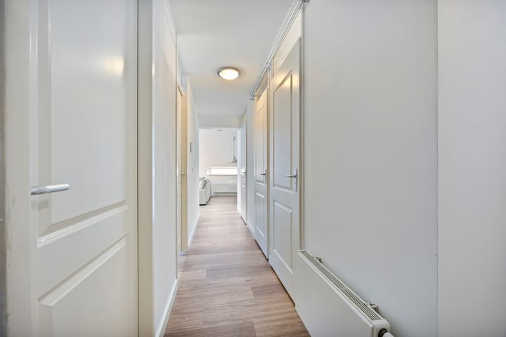 Photo 13 of Jufferstraat 212