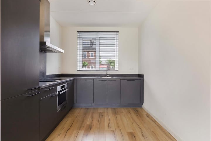 Foto 12 van Markerichter 67