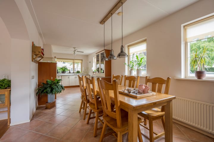 Foto 10 van Korfmakerslaan 1