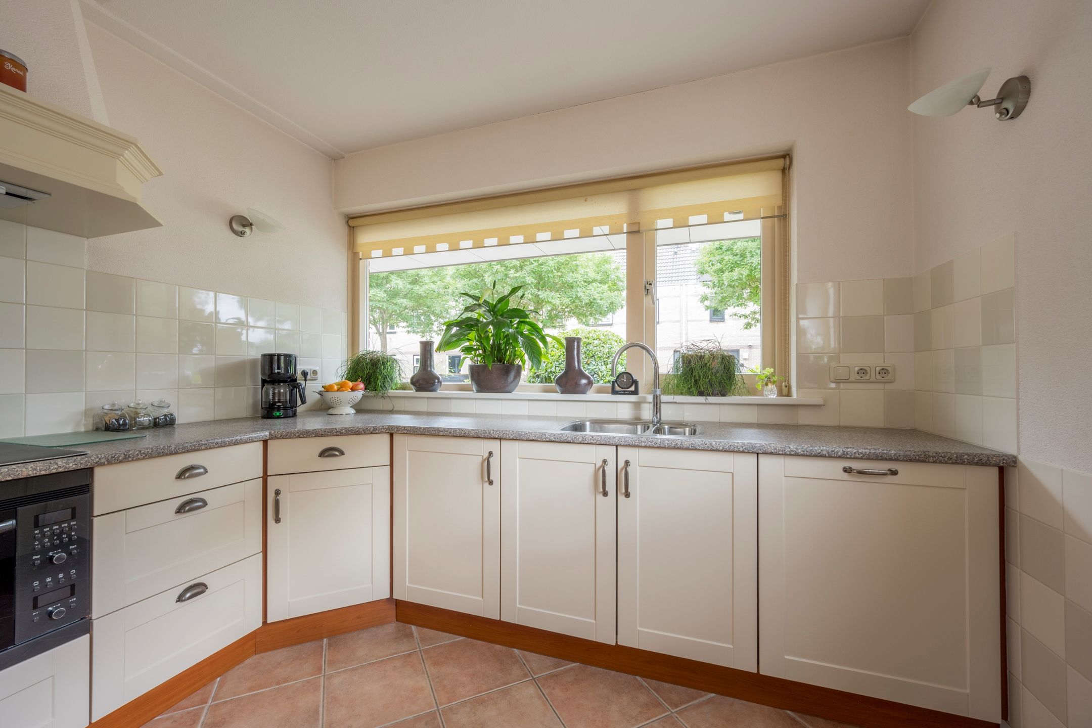 Foto 12 van Korfmakerslaan 1