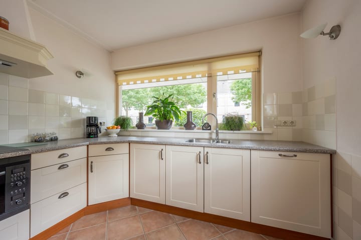 Foto 12 van Korfmakerslaan 1