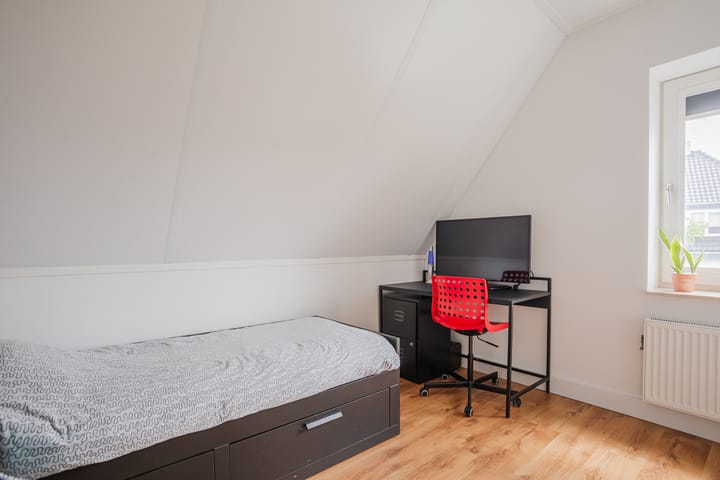 Foto 34 van Knopkruid 17