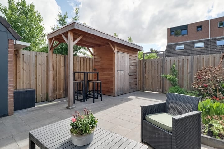 Foto 2 van Klagerstuin 36