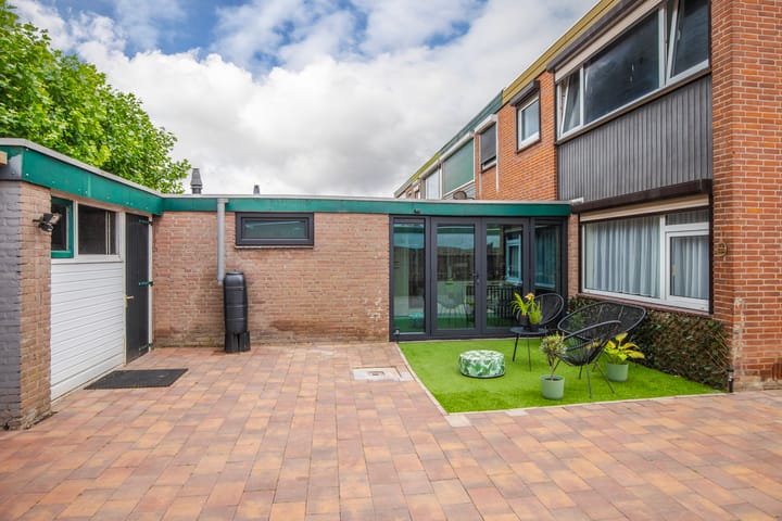 Foto 22 van Margrietstraat 1