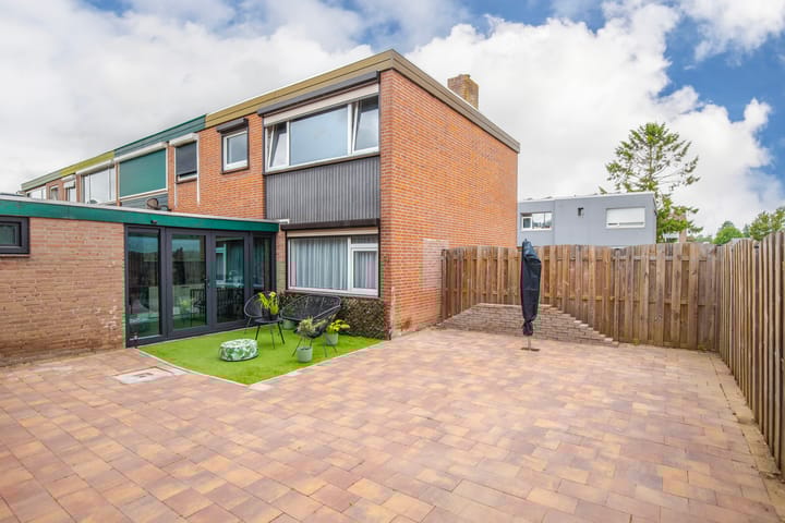 Foto 24 van Margrietstraat 1