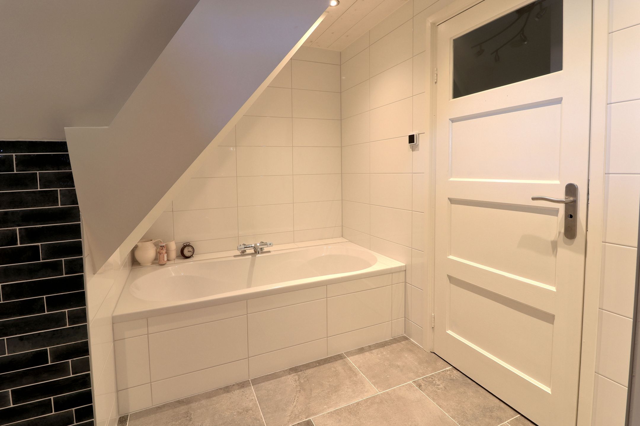 Foto 30 van Onderduikersweg 24-B