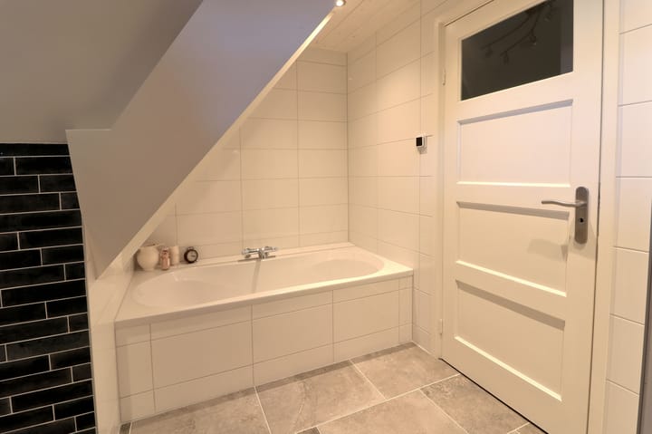 Foto 30 van Onderduikersweg 24-B